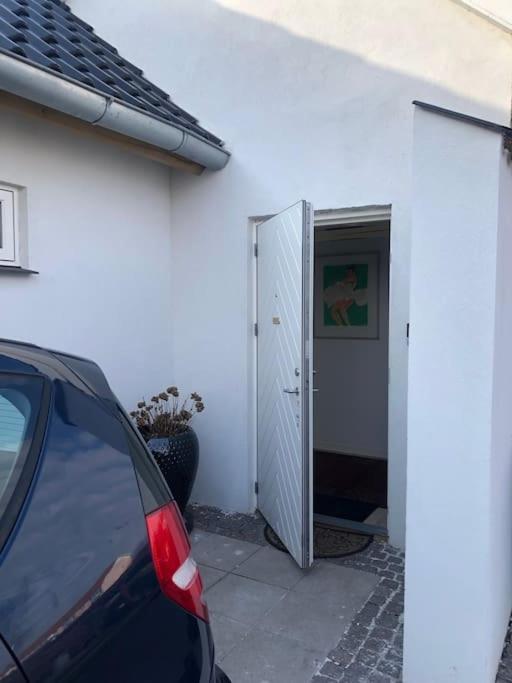 Cozy, Quiet Guest House Perfect For Business Or Pleasure Hillerød المظهر الخارجي الصورة