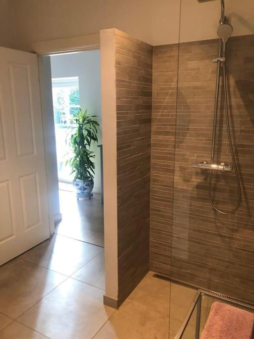 Cozy, Quiet Guest House Perfect For Business Or Pleasure Hillerød المظهر الخارجي الصورة
